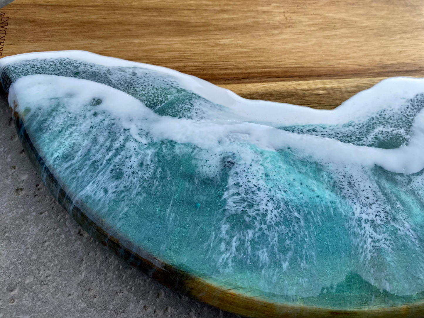 Round Acadia Serving Board