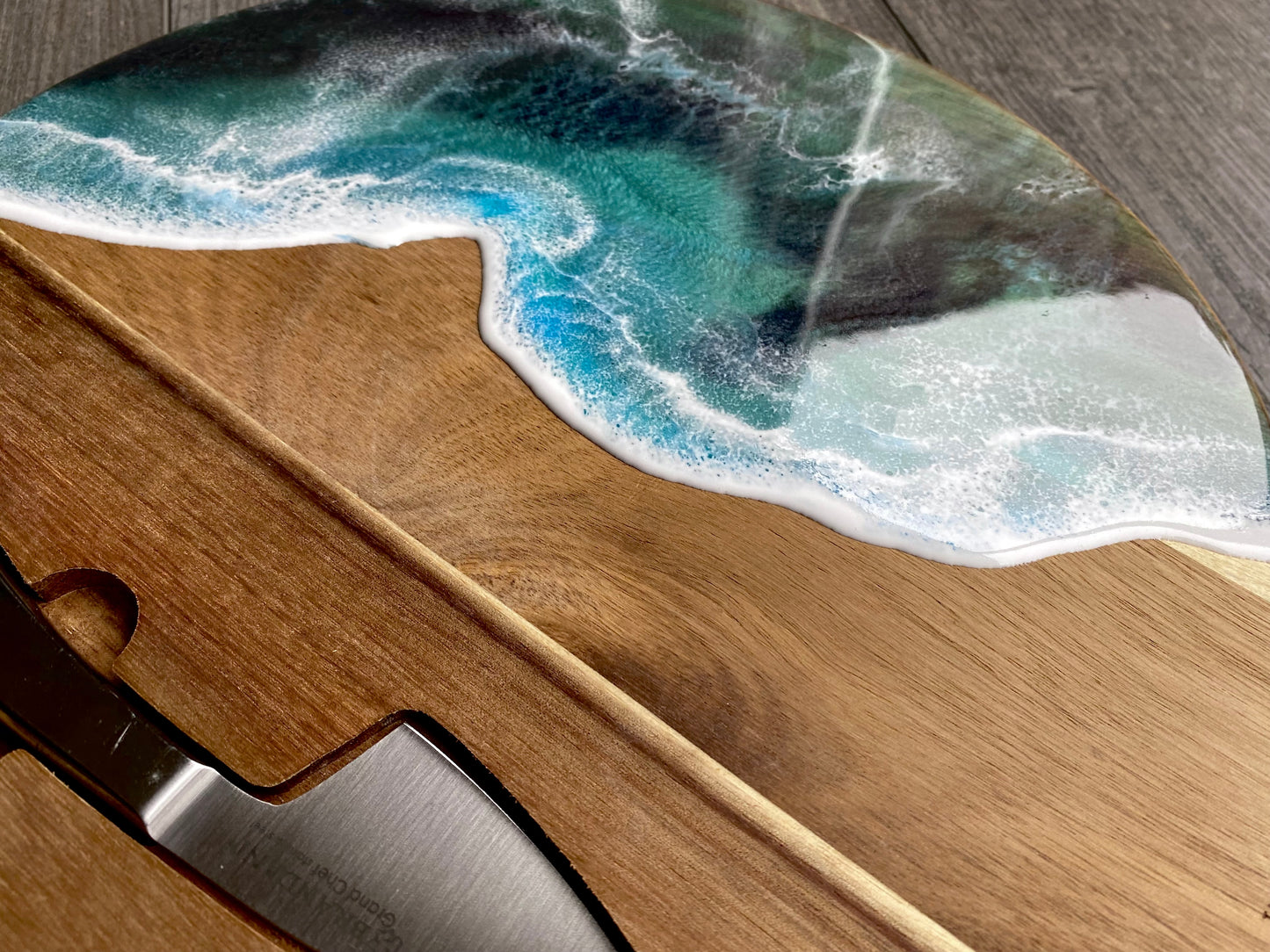 Round Acadia Serving Board